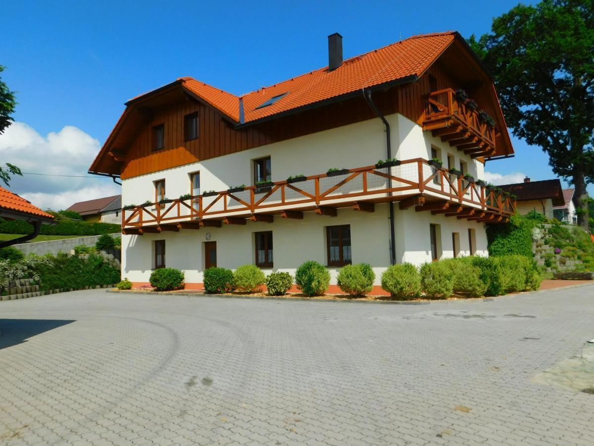Apartmany U Srdce Vltavy Horní Planá Екстериор снимка