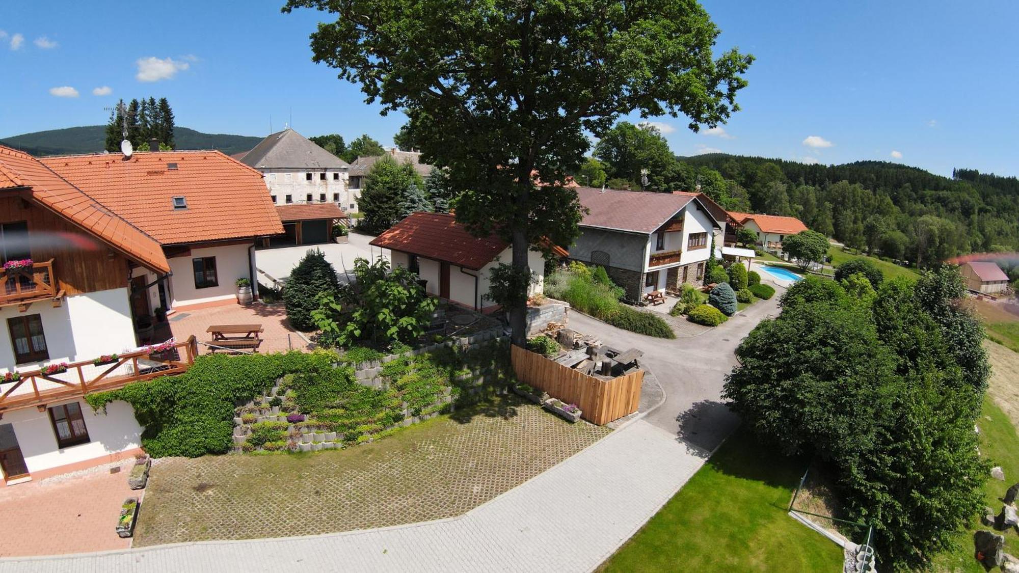 Apartmany U Srdce Vltavy Horní Planá Екстериор снимка